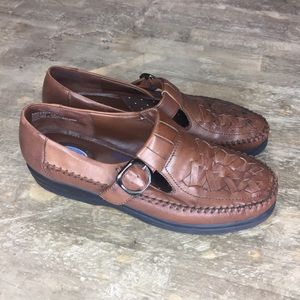 Dr. Scholl’s Size 7.5 Brown Loafers